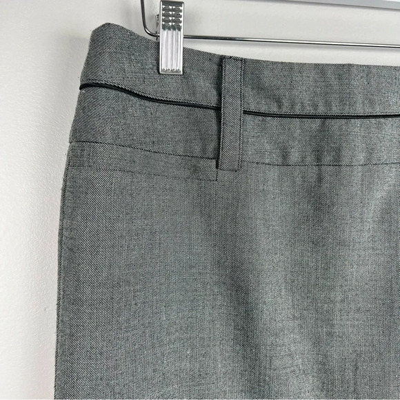 Beautiful Grey Skirt with black details by Stoosh size Large - Picture 6 of 10